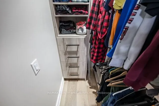 Additional image 20 of 6 Niles Crt