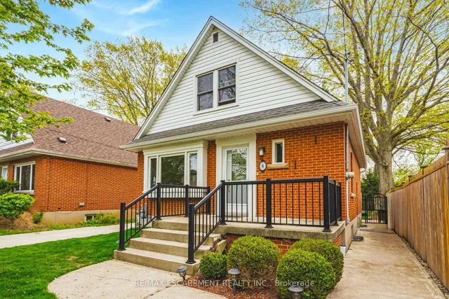 Additional image 2 of 8 Sinclair Crt