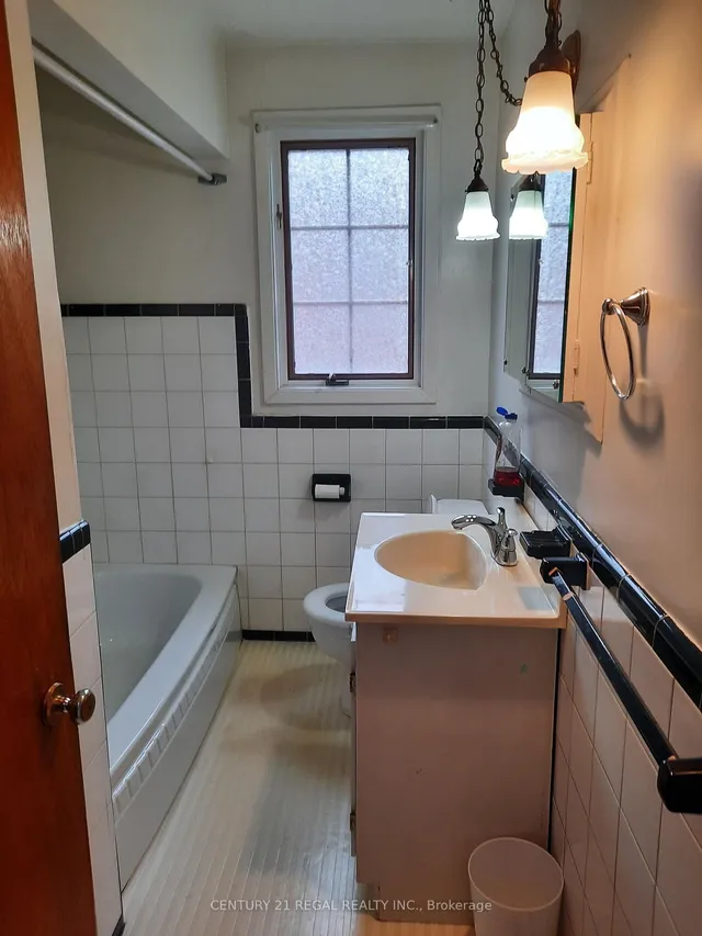 Additional image 21 of 68 Blakemanor Blvd