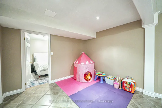 Additional image 27 of 172 Alderlea Ave