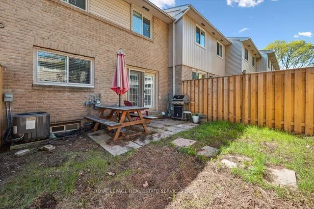 Additional image 27 of 1520 Lancaster Dr Unit 137