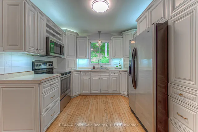 Additional image 16 of 57 Royal Orchard Dr