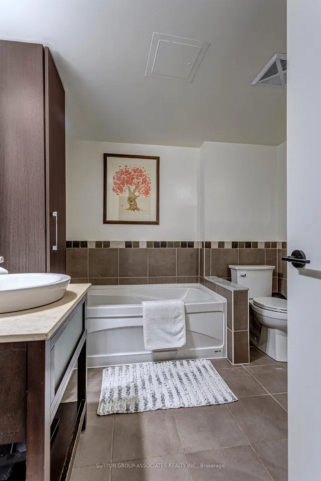 Additional image 28 of 1100 Lansdowne Ave Unit 333