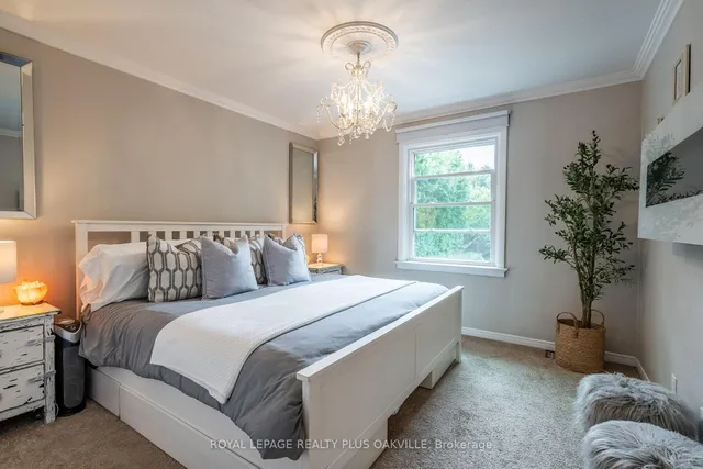 Additional image 16 of 548 Regina Dr