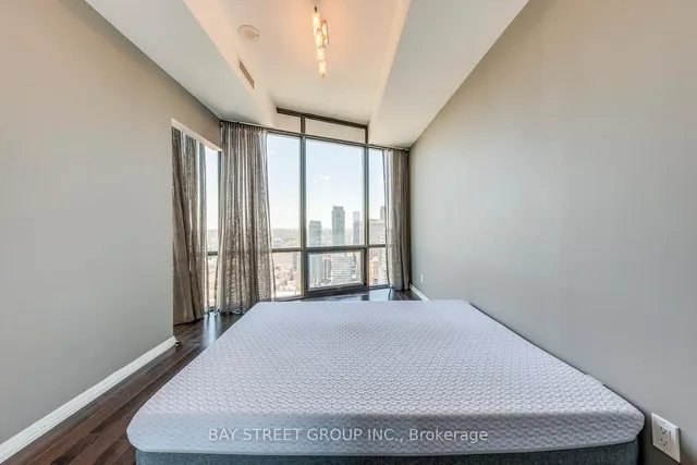 Additional image 22 of 832 Bay St Unit 4804