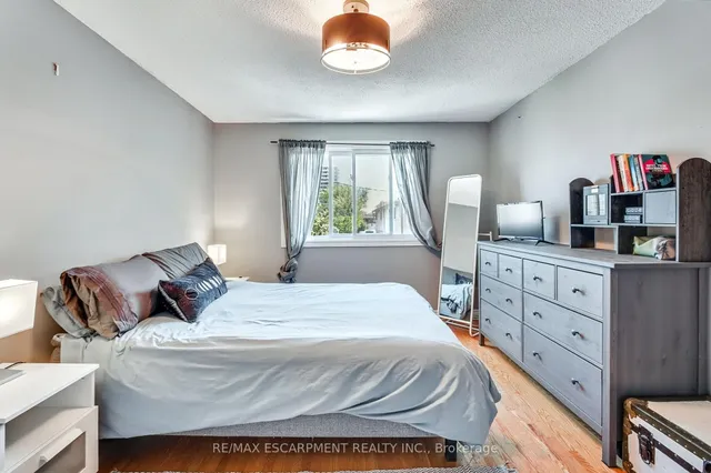 Additional image 20 of 2700 Barton St Unit 2