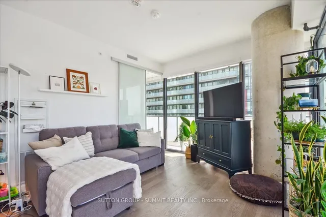 Additional image 27 of 161 Roehampton Ave Unit 1010