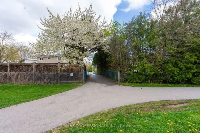 Additional image 35 of 868 Governors Crt