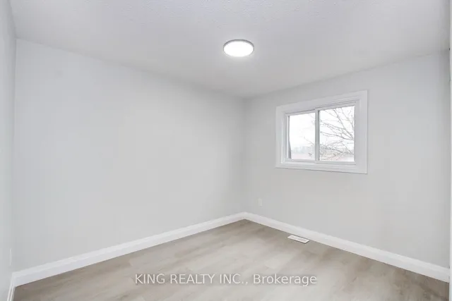 Additional image 11 of 62 Ashton Cres Unit 62