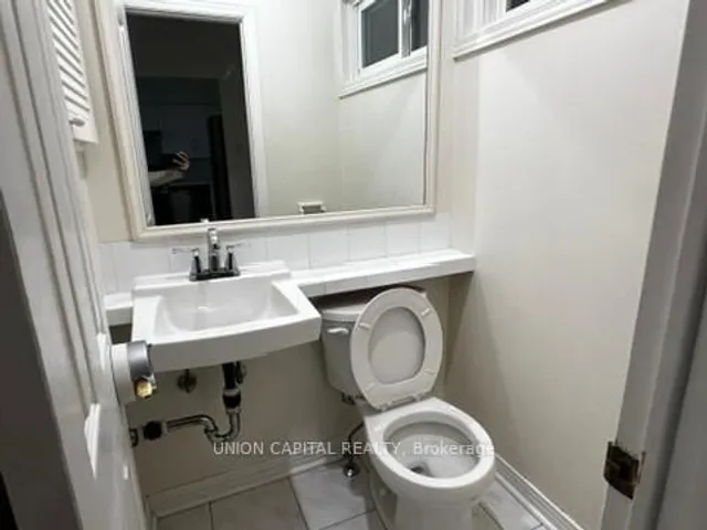 Additional image 3 of 10 Esterbrooke Ave Unit 33