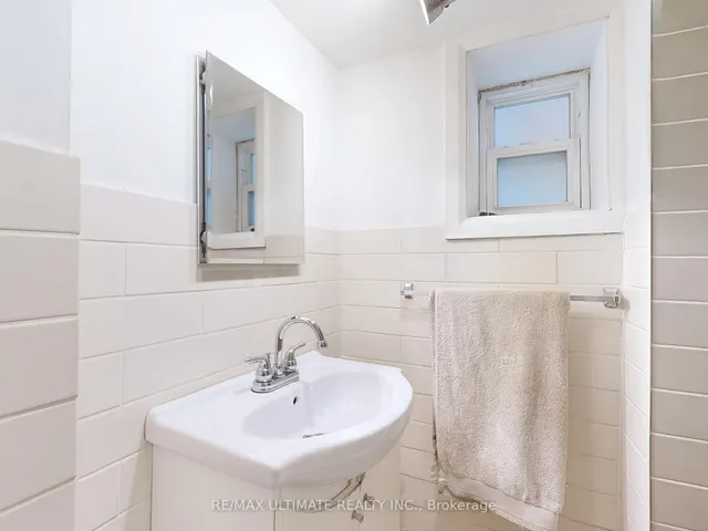 Additional image 34 of 1809 Dufferin St