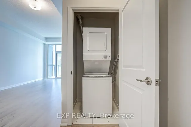 Additional image 35 of 30 Meadowglen Pl Unit 2601