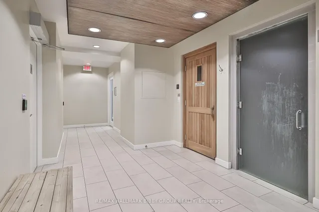 Additional image 31 of 320 Richmond St Unit 209