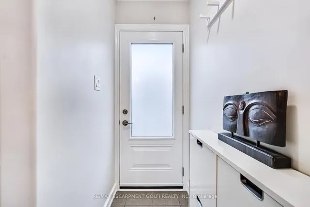 Additional image 17 of 773 Laurier Ave