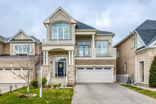 166 Stillwater Cres