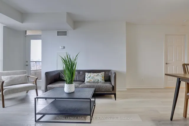 Additional image 19 of 5233 Dundas St Unit 1829