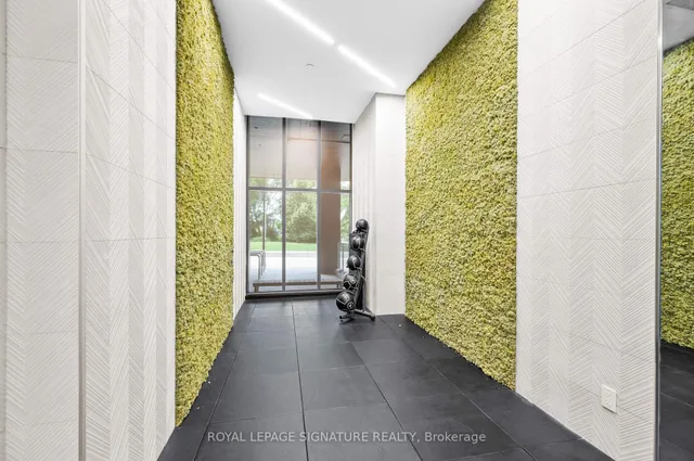 Additional image 18 of 1285 Queen St Unit 402