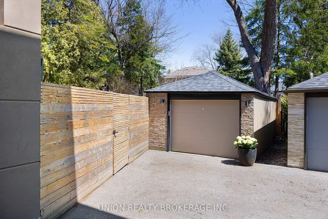 Additional image 37 of 47 Eastville Ave