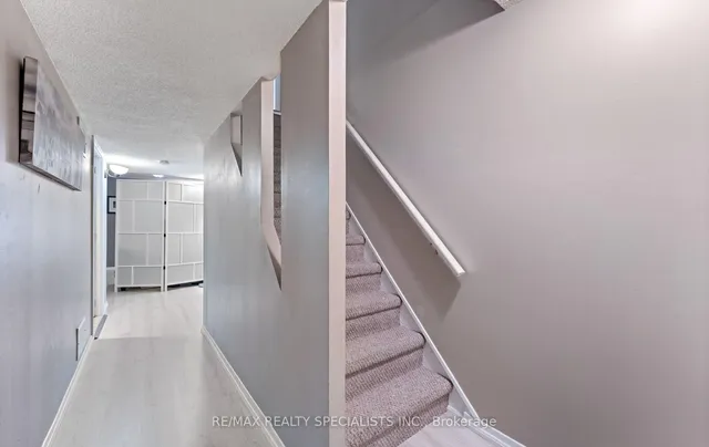 Additional image 28 of 93 Collins Cres