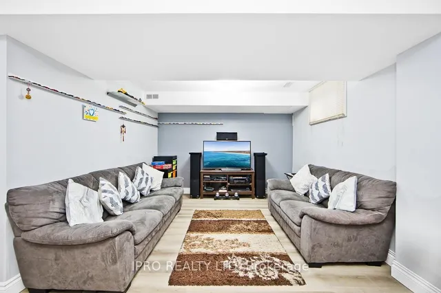 Additional image 19 of 550 Steddick Crt Unit 40