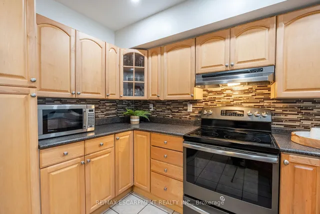 Additional image 9 of 3523 Fowler Crt