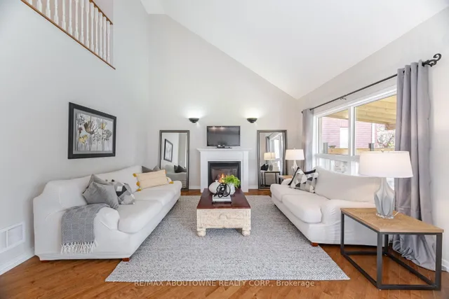 Additional image 19 of 1046 Holdsworth Cres