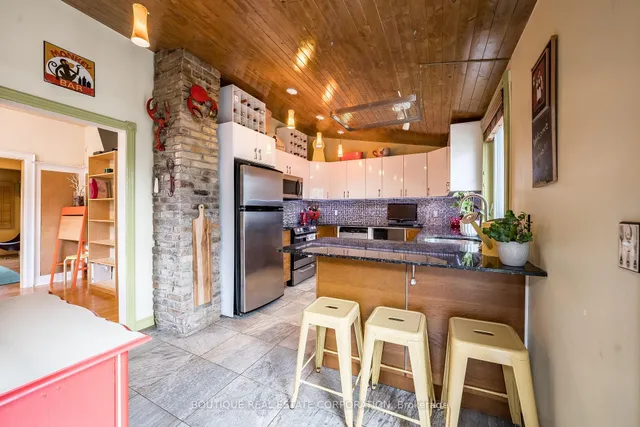 Additional image 17 of 36 Frances Ave