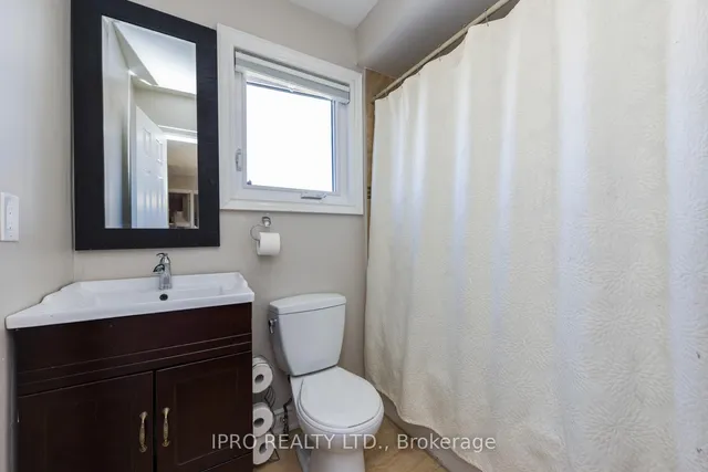 Additional image 20 of 5136 Palomar Cres