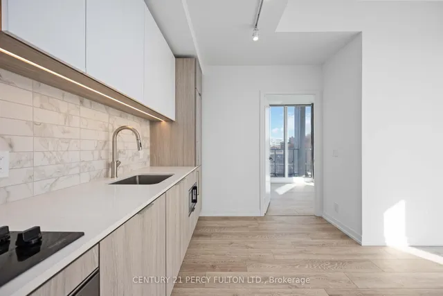 Additional image 6 of 2020 Bathurst St Unit 827