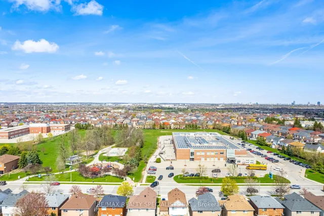 Additional image 43 of 11 Redcastle St