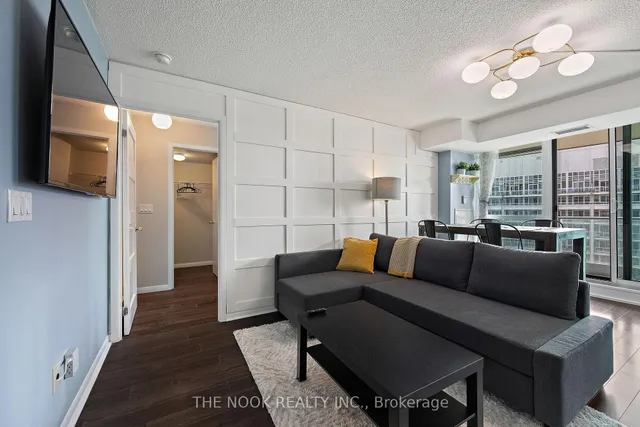 Additional image 12 of 209 Fort York Blvd Unit 1468