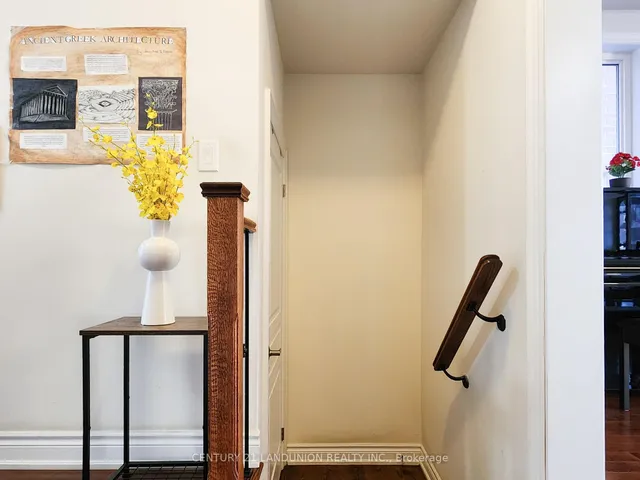 Additional image 26 of 35 Goldthread Terr