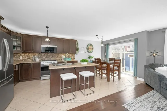 Additional image 18 of 152 Weston Dr