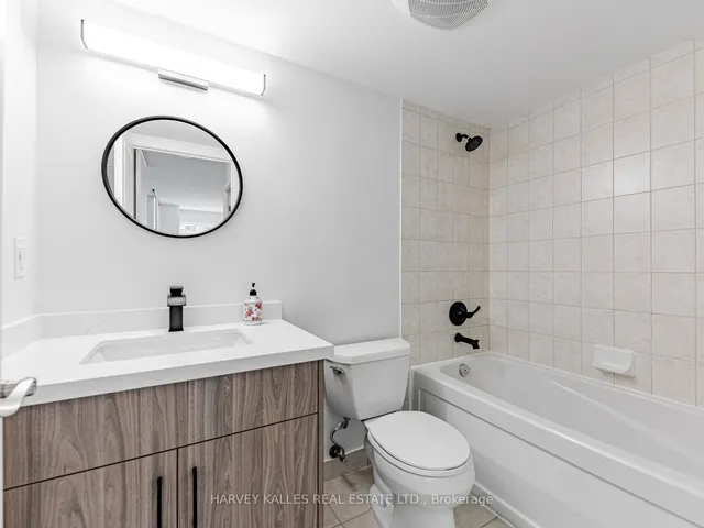 Additional image 21 of 18 Yonge St Unit 3013