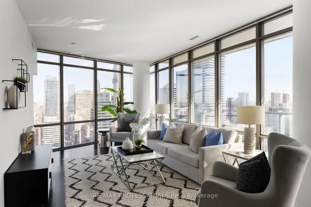 Additional image 3 of 832 Bay St Unit 4405