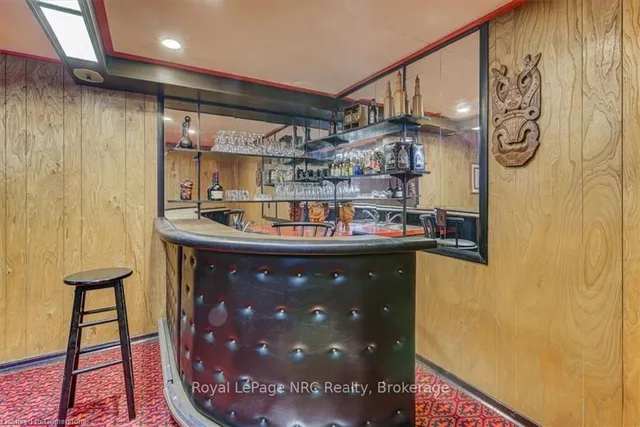 Additional image 34 of 6 Lilacside Dr