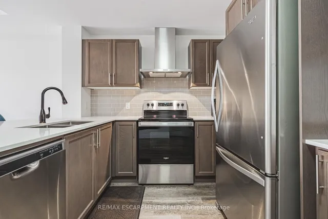 Additional image 5 of 1 Redfern Ave Unit 215