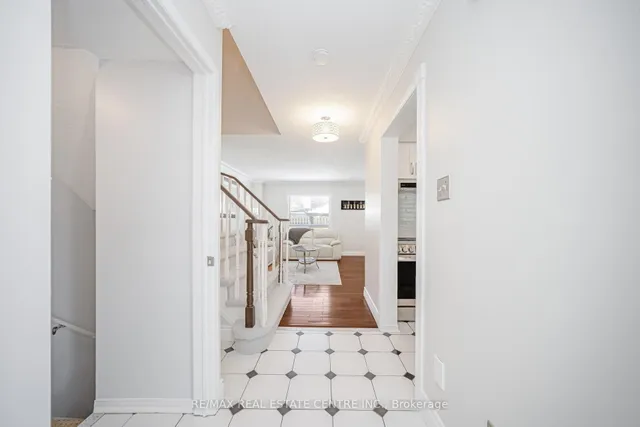 Additional image 9 of 36 Lockwood Rd