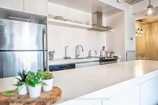 Additional image 17 of 75 Portland St Unit 424