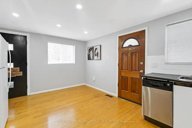 Additional image 6 of 7 Thirty Fifth St