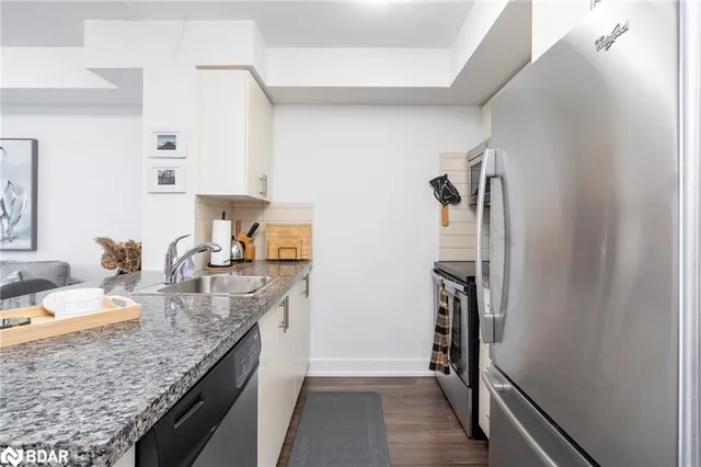 Additional image 16 of 2 Eva Rd Unit 2421