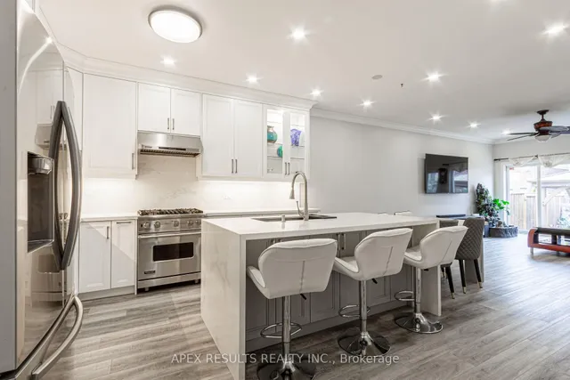 Additional image 11 of 97 Trafalgar Dr