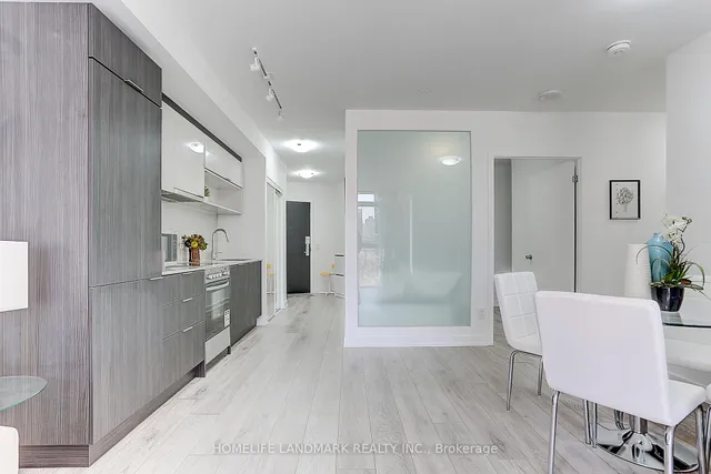 Additional image 28 of 159 Wellesley St Unit 401