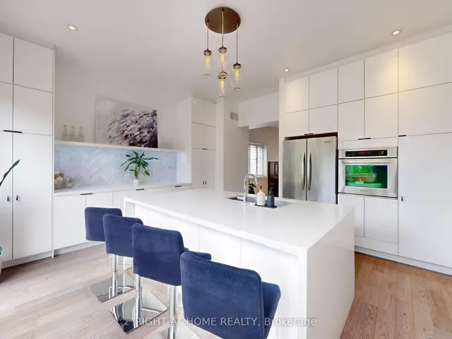 Additional image 8 of 77 Leroy Ave