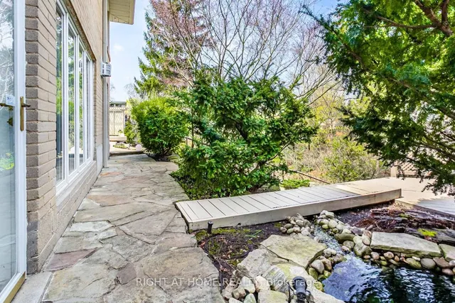 Additional image 44 of 16 Leland Ave