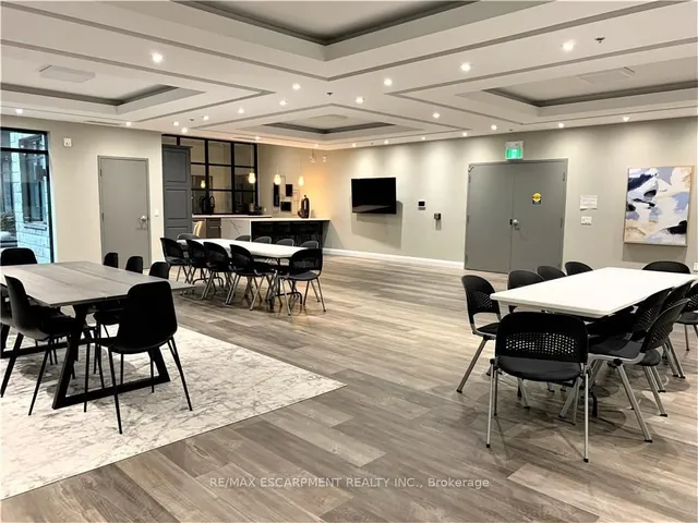 Additional image 3 of 1 Redfern Ave Unit 135