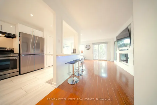 Additional image 6 of 35 Collins Cres Unit 34