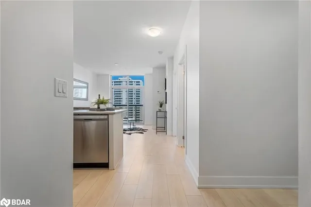 Additional image 6 of 81 Robinson St Unit 1104