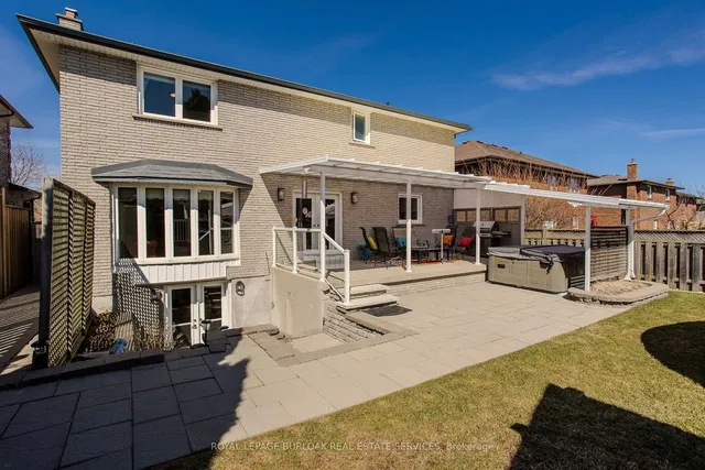 Additional image 9 of 71 Courtland Ave