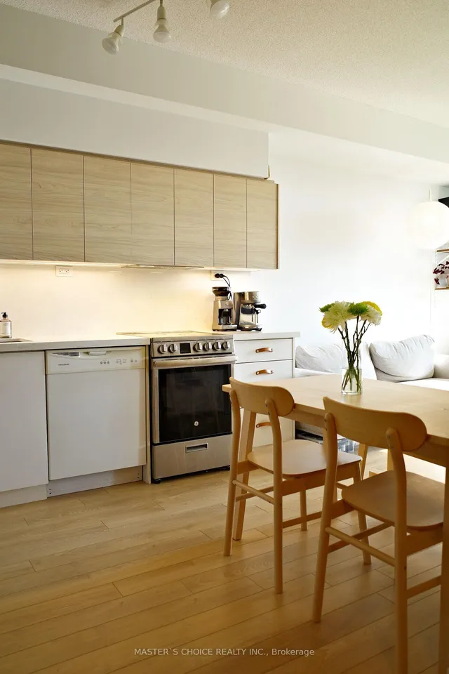 Additional image 6 of 21 Iceboat Terr Unit 3110